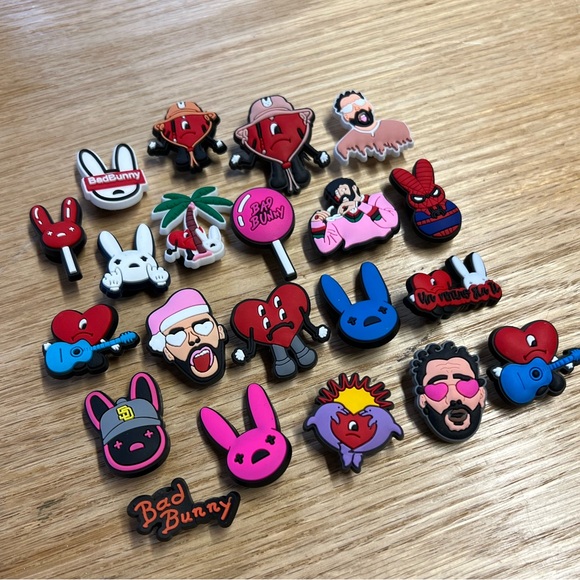 21 Bad Bunny Croc Charms assortment - Picture 2 of 4